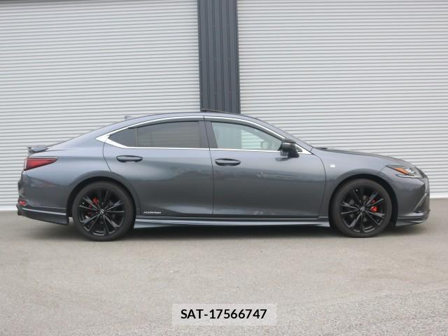 Lexus ES 2022-06 8373169-3