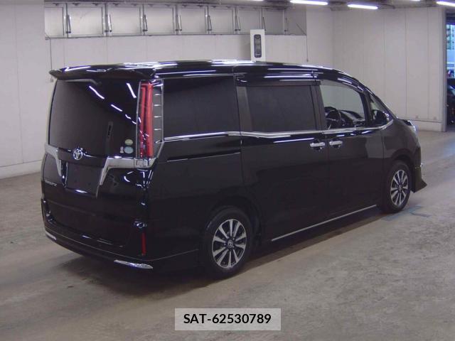 Toyota ESQUIRE 2019-08 8372521-4