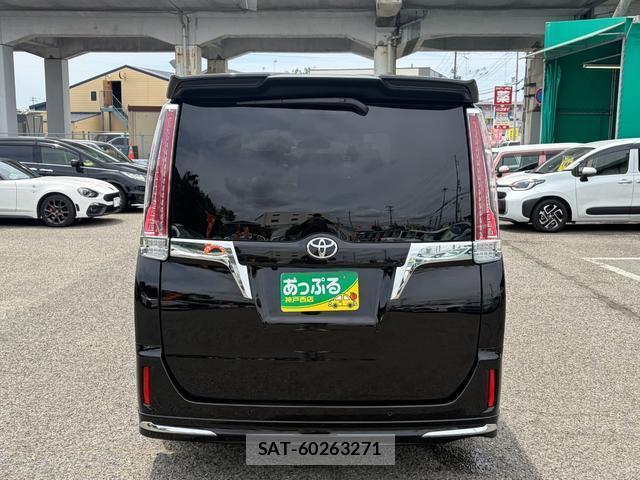 Toyota ESQUIRE 2020-11 8373454-2