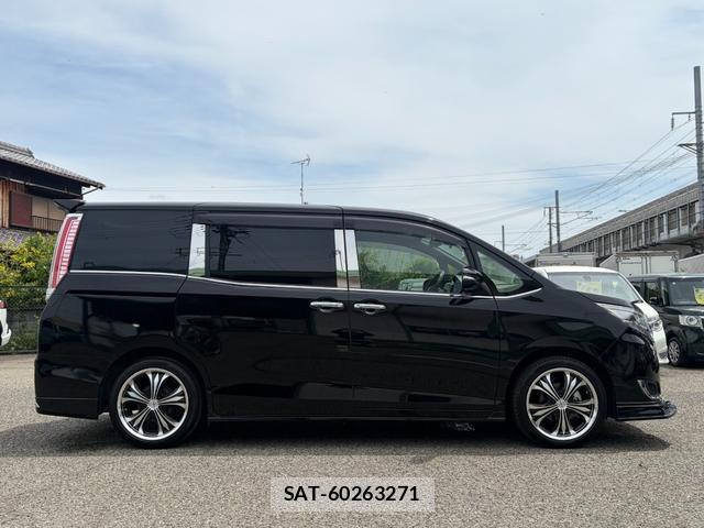 Toyota ESQUIRE 2020-11 8373454-3