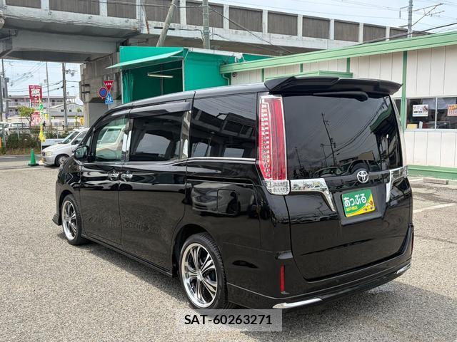 Toyota ESQUIRE 2020-11 8373454-7