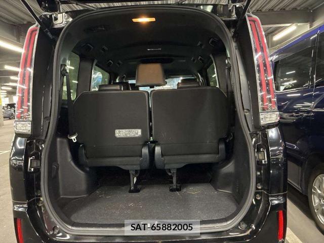 Toyota ESQUIRE 2017-12 8373863-6