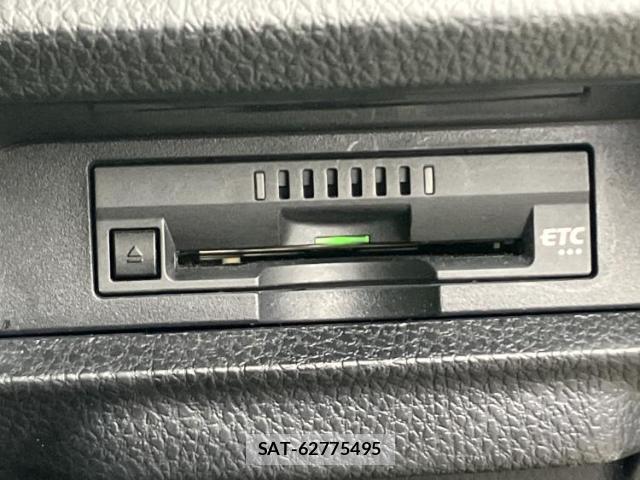 Toyota ESQUIRE 2021-03 8374287-17