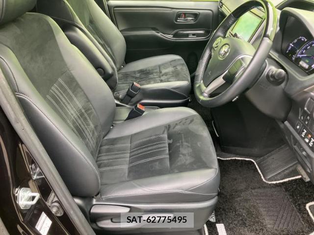 Toyota ESQUIRE 2021-03 8374287-3