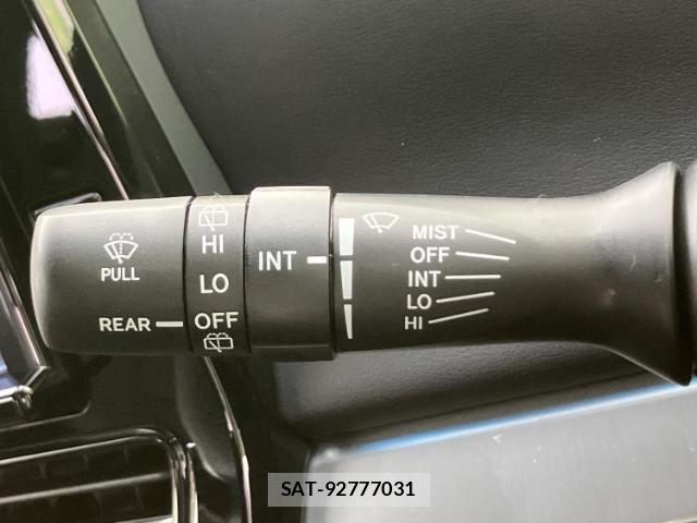 Toyota ESTIMA 2018-01 8372975-16