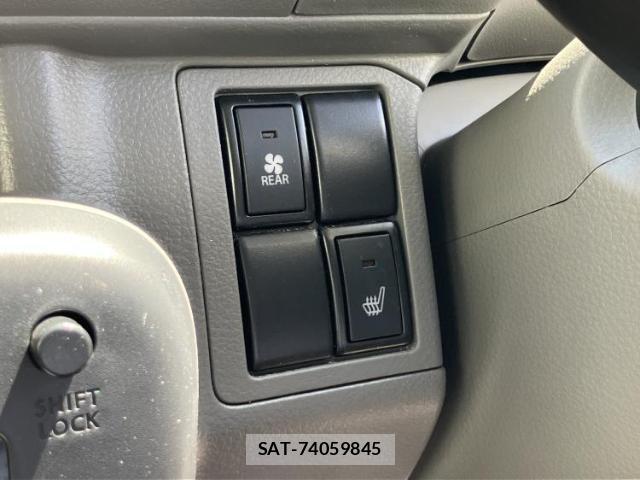 Suzuki EVERY 2025-04 8372488-14