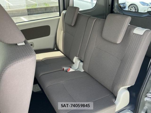 Suzuki EVERY 2025-04 8372488-6
