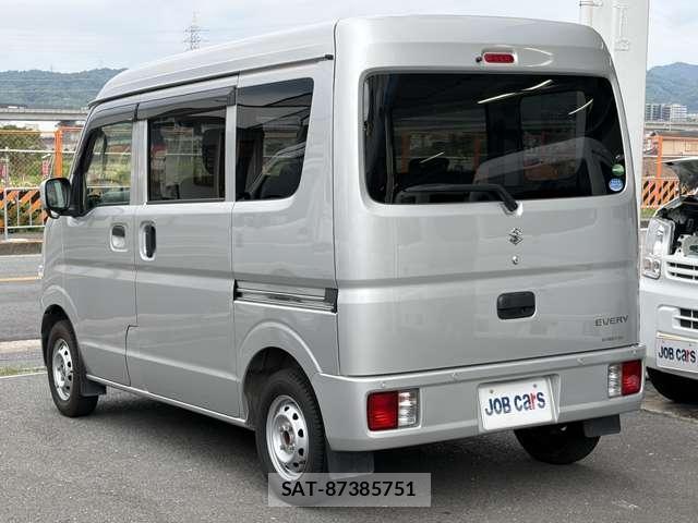Suzuki EVERY 2021-03 8373423-18