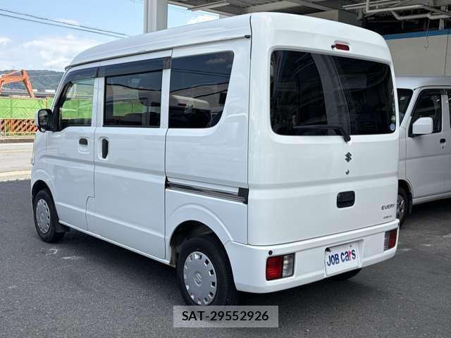 Suzuki EVERY 2016-07 8373446-11