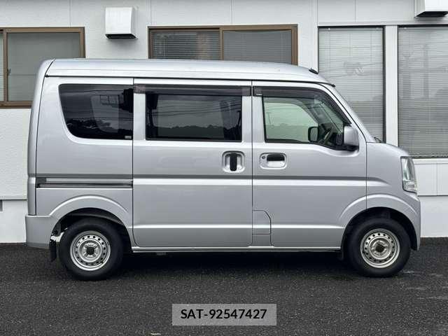 Suzuki EVERY 2016-08 8373731-10