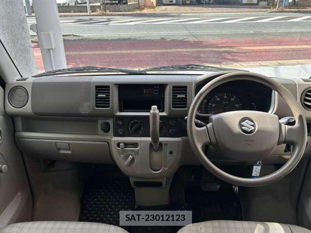 Suzuki EVERY 2015-01 8373808-4
