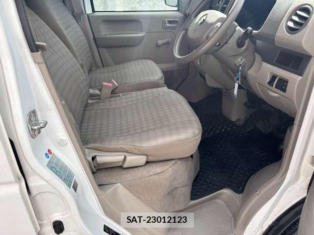 Suzuki EVERY 2015-01 8373808-5
