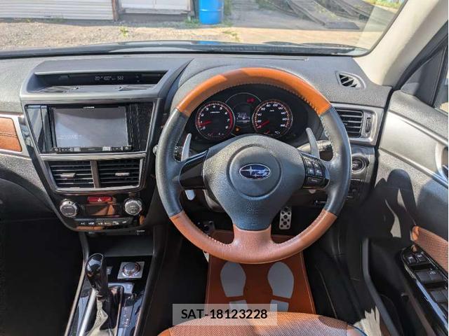 Subaru EXIGA CROSSOVER 2015-07 8372796-18