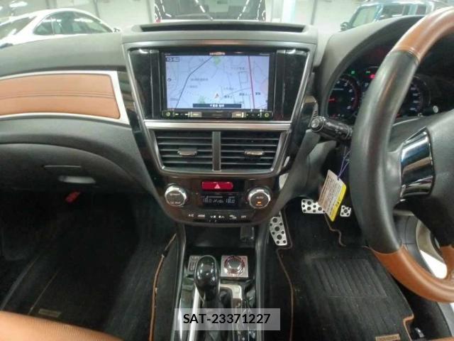 Subaru EXIGA CROSSOVER 2016-01 8373882-6