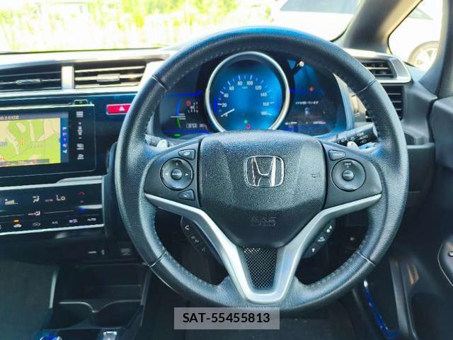 Honda FIT HYBRID 2014-04 8372772-18