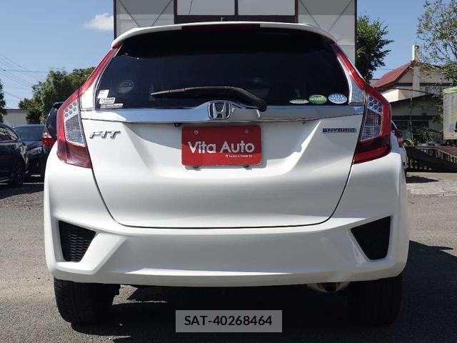 Honda FIT HYBRID 2015-08 8372782-10