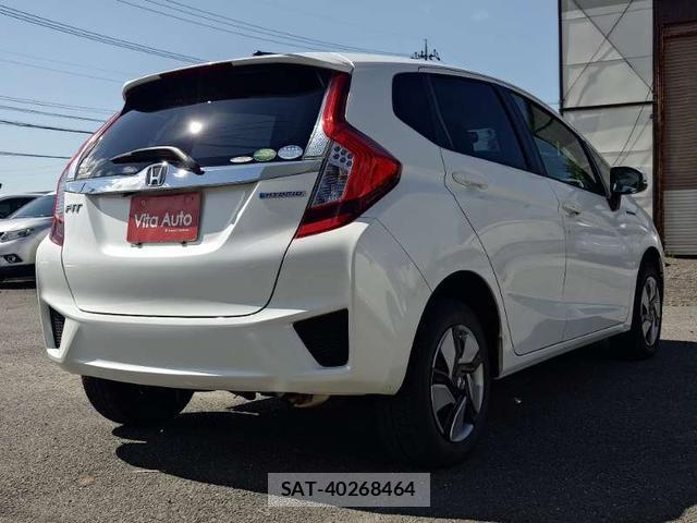 Honda FIT HYBRID 2015-08 8372782-12