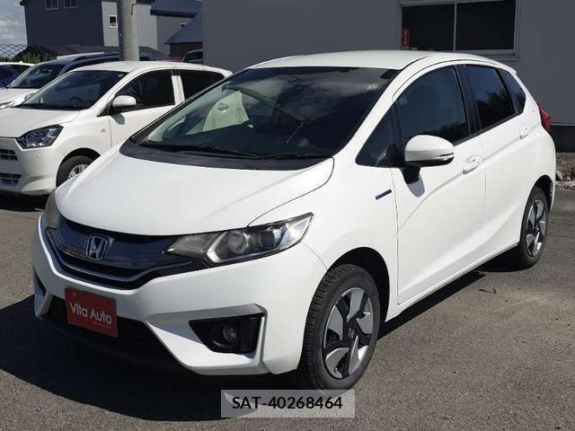 Honda FIT HYBRID 2015-08 8372782-15