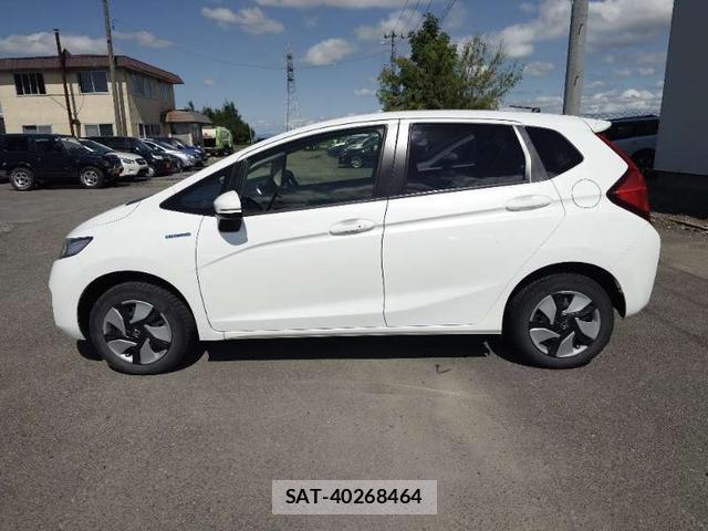 Honda FIT HYBRID 2015-08 8372782-2