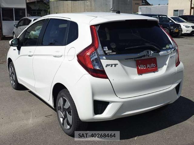 Honda FIT HYBRID 2015-08 8372782-4