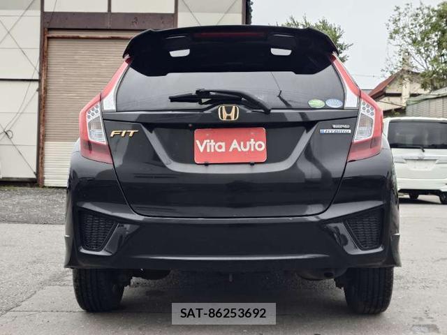 Honda FIT HYBRID 2014-08 8372786-10