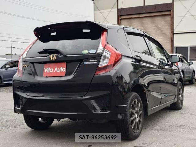 Honda FIT HYBRID 2014-08 8372786-12