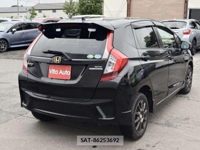 Honda FIT HYBRID 2014-08 8372786-13