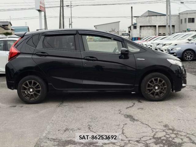 Honda FIT HYBRID 2014-08 8372786-2