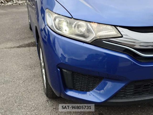 Honda FIT HYBRID 2015-06 8372802-5