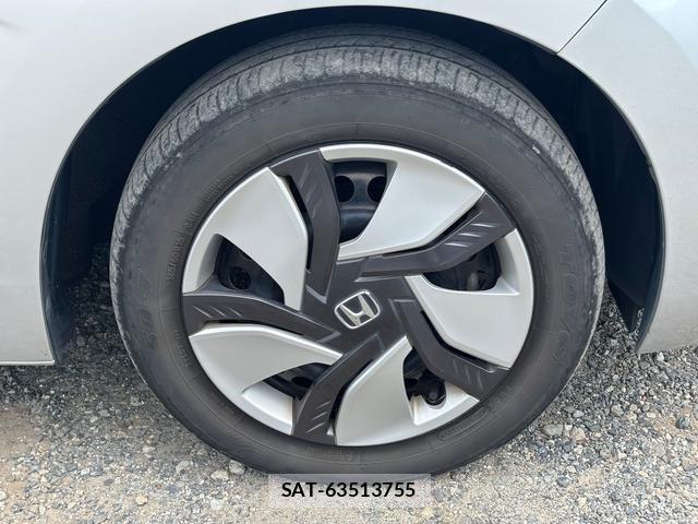Honda FIT HYBRID 2015-06 8373491-5
