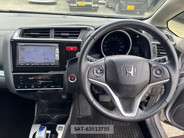 Honda FIT HYBRID 2015-06 8373491-7
