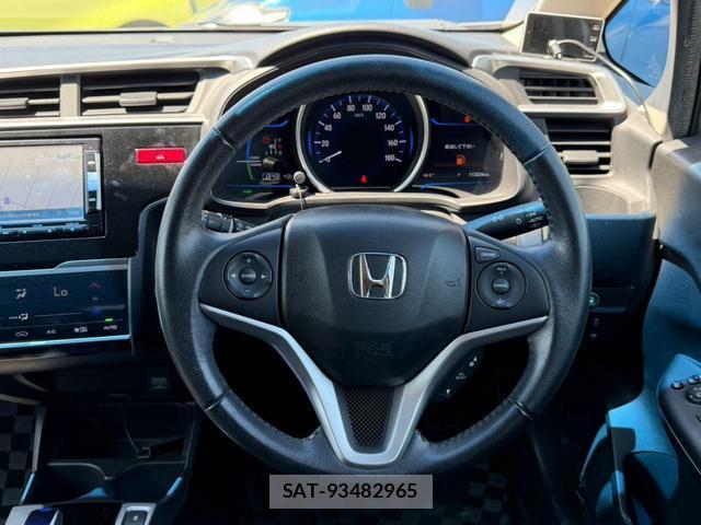 Honda FIT HYBRID 2015-01 8373800-18