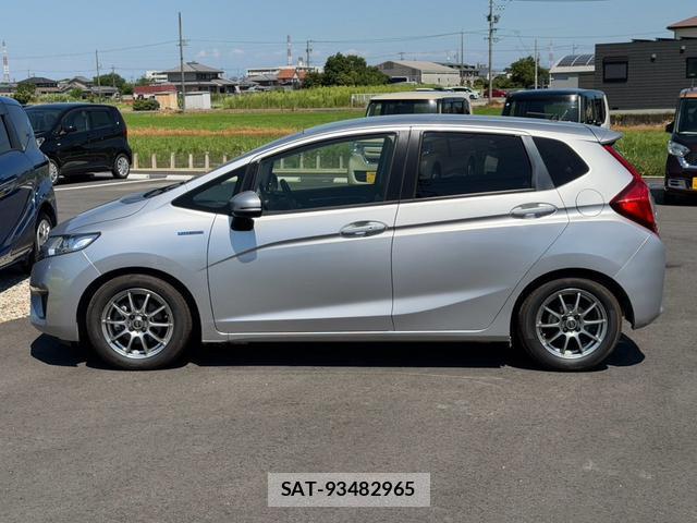 Honda FIT HYBRID 2015-01 8373800-2