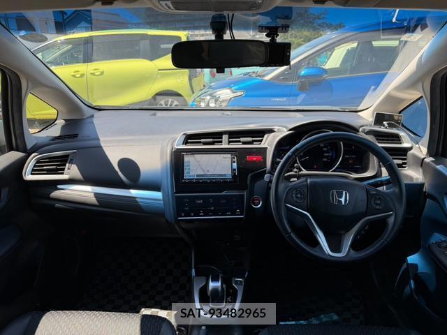 Honda FIT HYBRID 2015-01 8373800-7