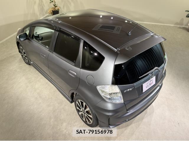 Honda FIT HYBRID 2013-02 8373944-14