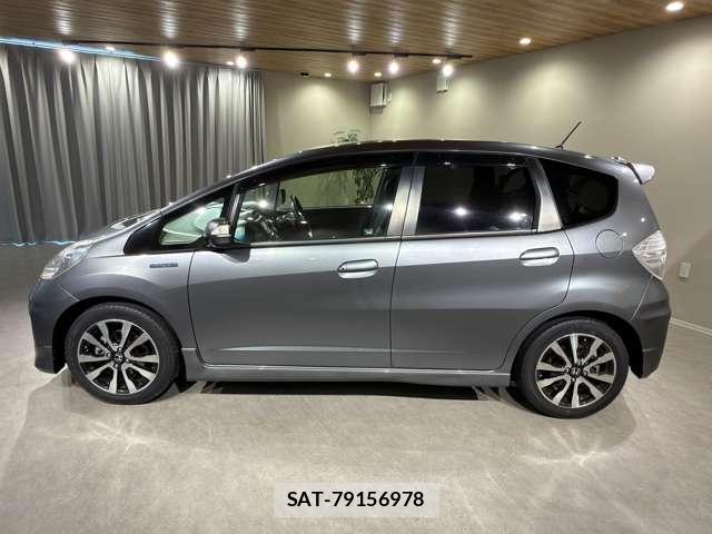 Honda FIT HYBRID 2013-02 8373944-3