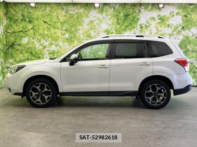 Subaru FORESTER 2017-08 8372592-1