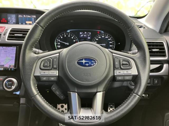 Subaru FORESTER 2017-08 8372592-13