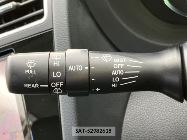 Subaru FORESTER 2017-08 8372592-15