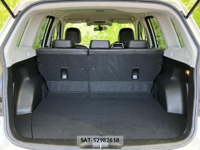 Subaru FORESTER 2017-08 8372592-7