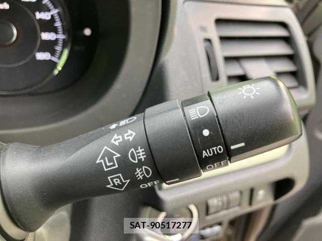 Subaru FORESTER 2013-12 8374184-15