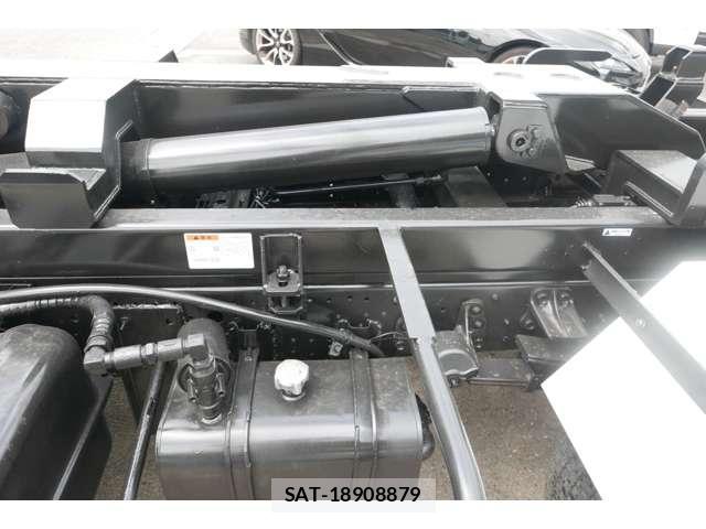 Isuzu FORWARD 2007-08 8372485-12