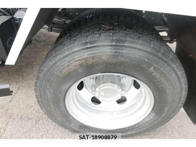 Isuzu FORWARD 2007-08 8372485-19
