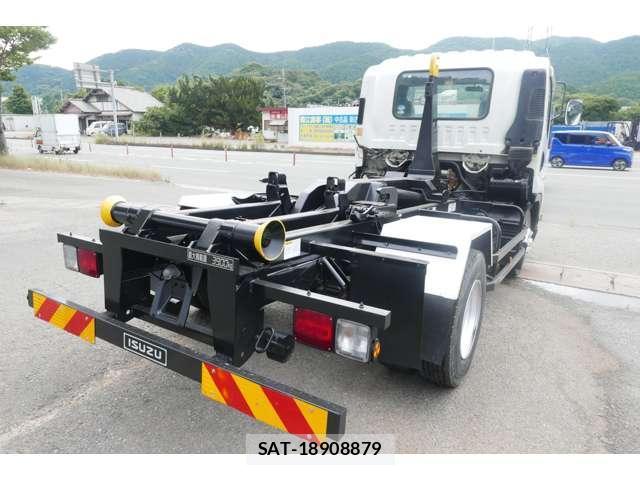 Isuzu FORWARD 2007-08 8372485-5