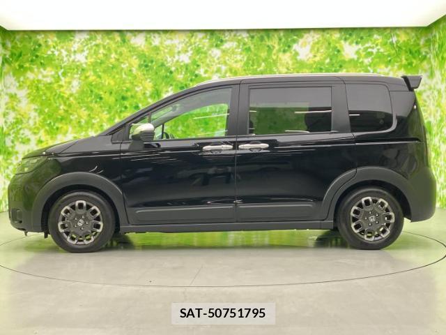 Honda FREED HYBRID 2025-10 8374137-1