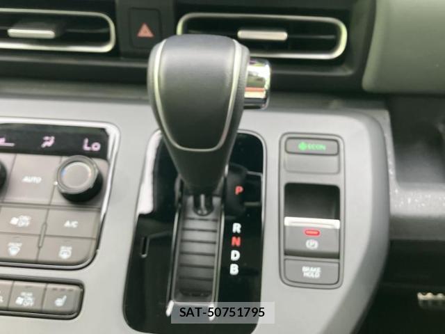 Honda FREED HYBRID 2025-10 8374137-17