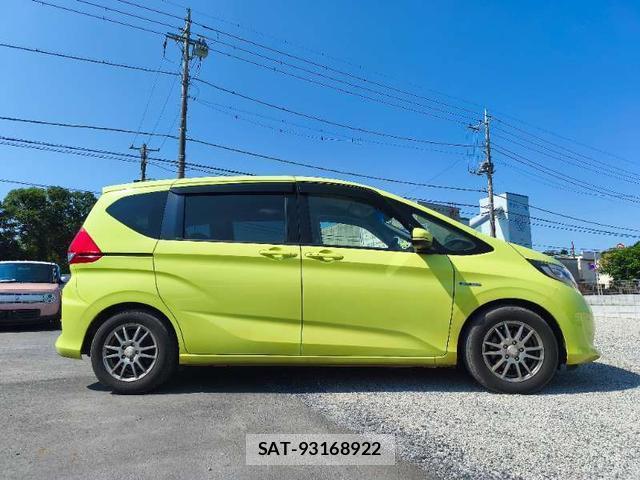 Honda FREED 2016-12 8372771-15