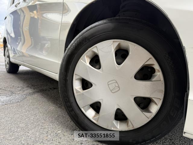Honda FREED 2013-06 8372736-5