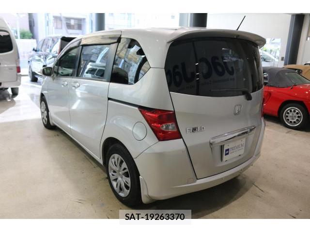 Honda FREED 2009-08 8373826-11