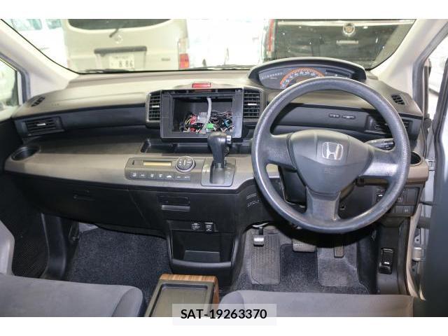 Honda FREED 2009-08 8373826-2
